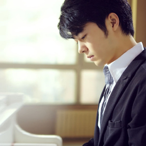 依人在线久在线视频
